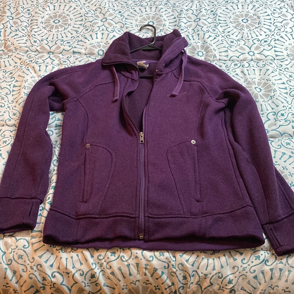 Purple avalanche zip up, size M